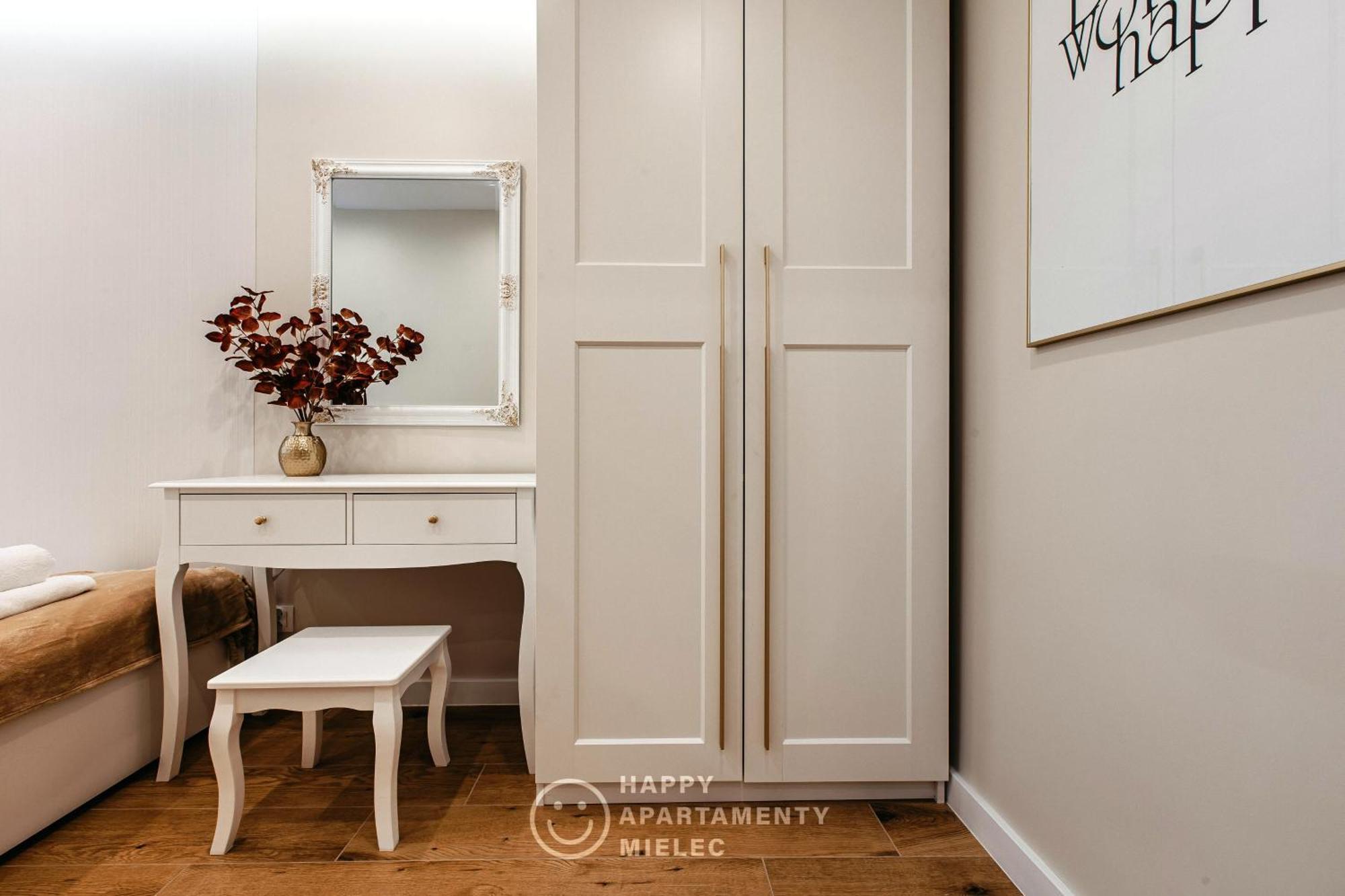 Happy Gold - Apartamentyhappy Pl Mielec Dış mekan fotoğraf