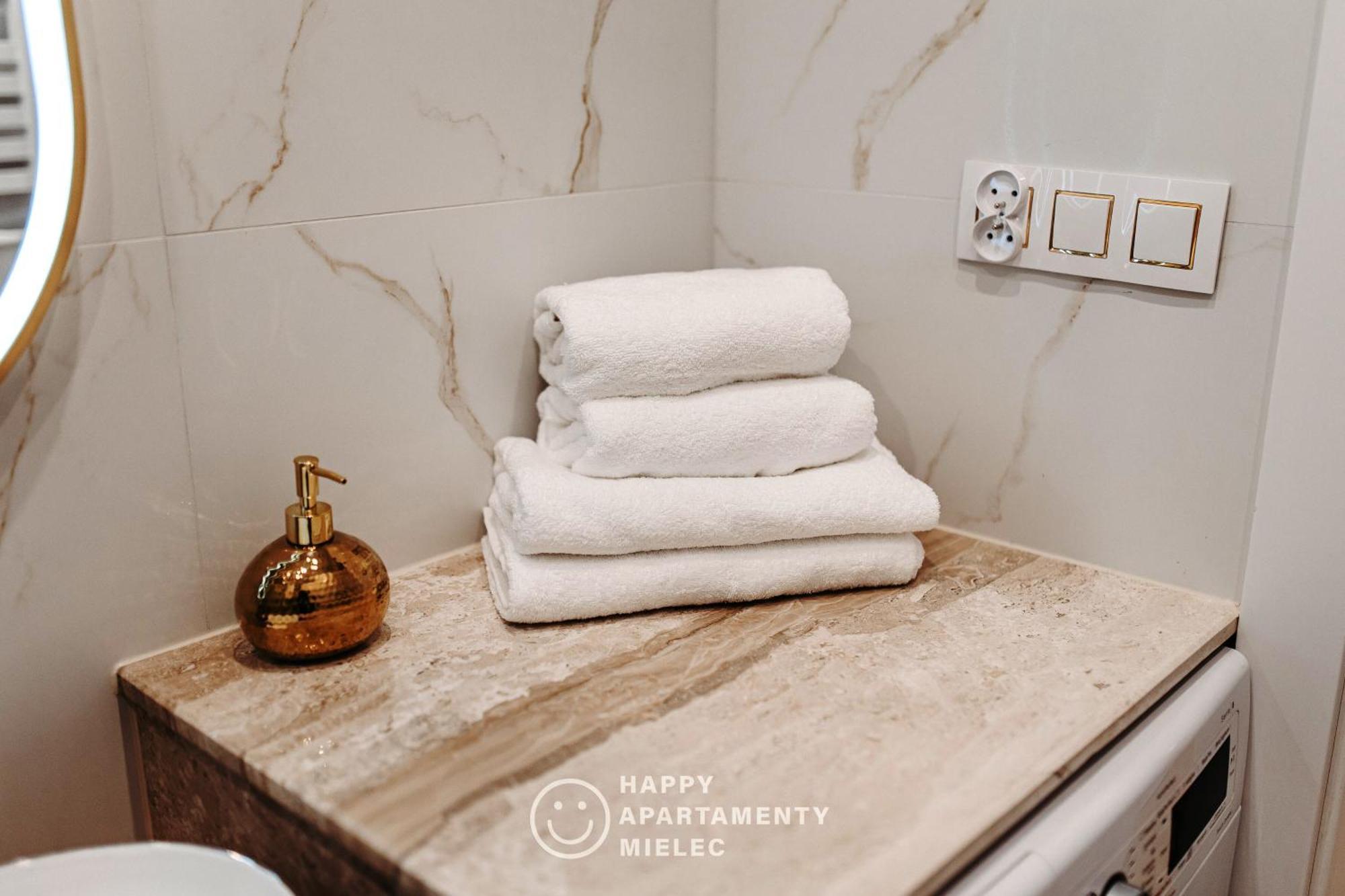 Happy Gold - Apartamentyhappy Pl Mielec Dış mekan fotoğraf